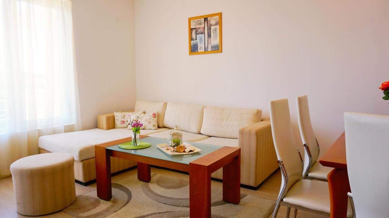 Apartment Marina Residence - Апартамент Марина Резидънс Kavarna Exterior photo