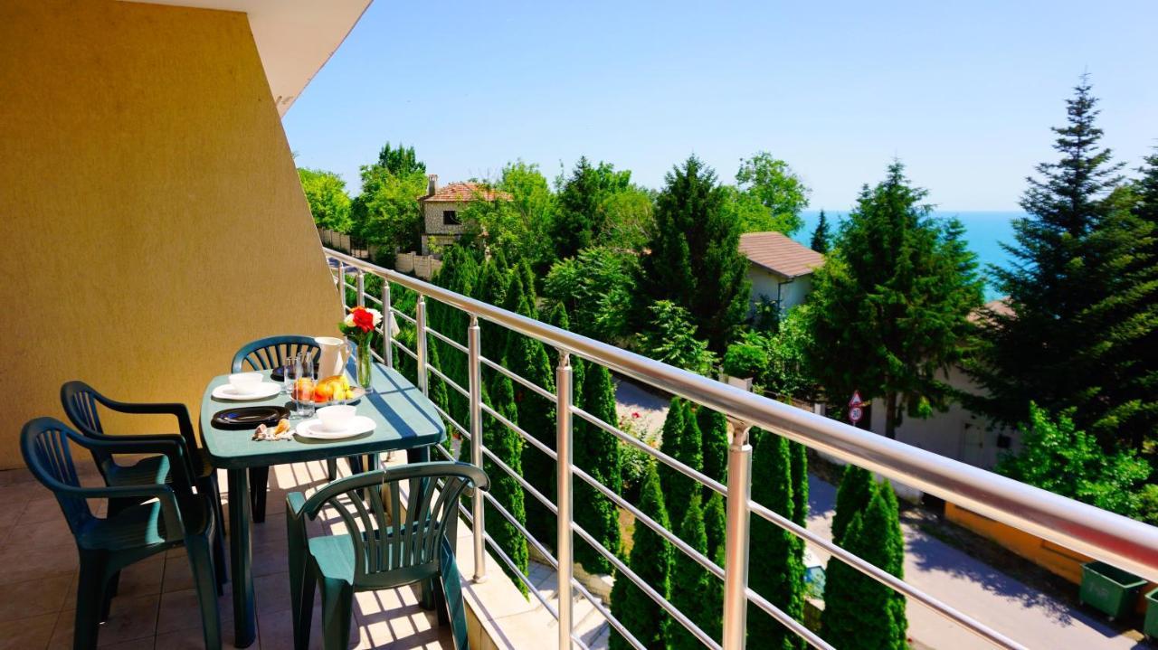 Apartment Marina Residence - Апартамент Марина Резидънс Kavarna Exterior photo